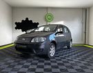 Fiat Punto 1.2 8v 60ch Cult II 5p à Sarrians (84) Fiat Punto 1.2 8v 60ch Cult II 5p à Sarrians (84)