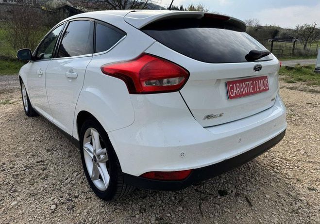 Ford Focus 1,0l Ecoboost 125 cv Titanium & Kit dist Blanc de 2017