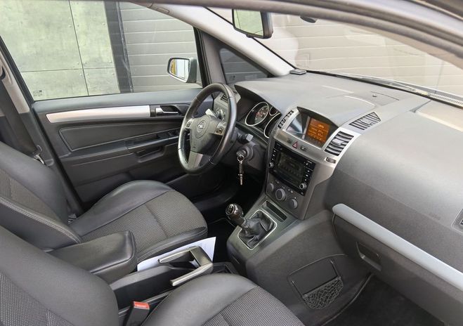 Opel Zafira Beau 1.9cdti 2006 pack 7 places 146000 k Gris de 2006