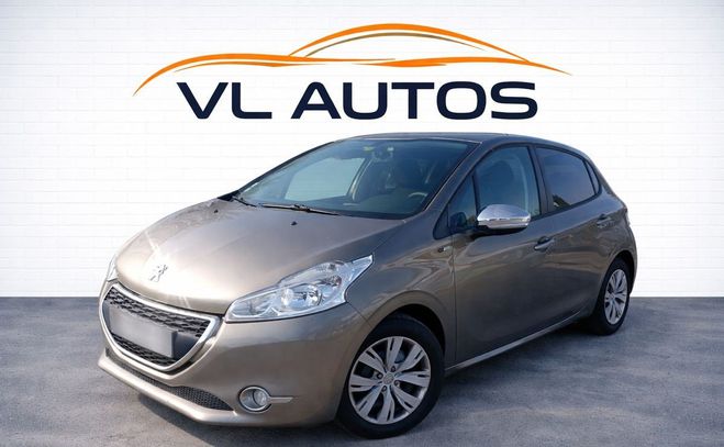 Peugeot 208 Probl�me moteur 1.2 L Pure Tech 82 cv An Beige de 2015