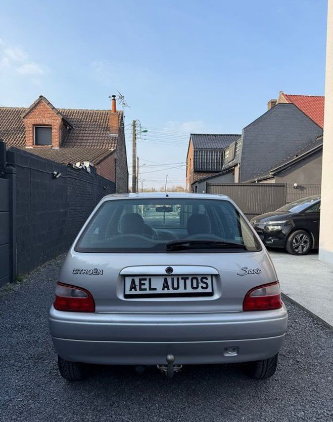 Citroen Saxo 1,4i 75Ch BOITE AUTO Gris de 2001