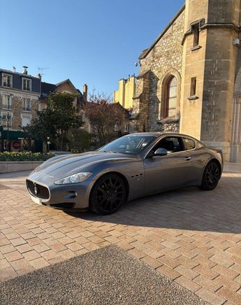  Voir d&eacute;tails -Maserati Gran Turismo 4.2 &agrave; Versailles (78)