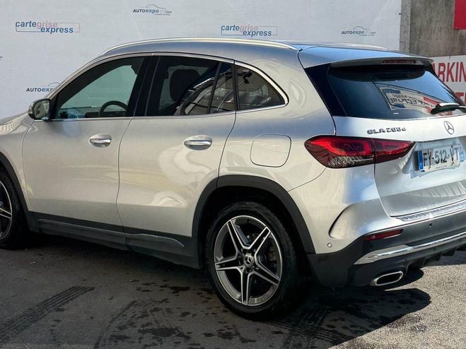 Mercedes Classe GLA 200 D 150CH AMG LINE 8G-DCT Gris Clair Metal de 2021