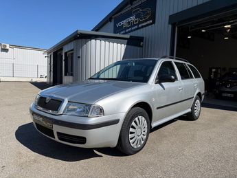  Voir d&eacute;tails -Skoda Octavia BREAK 1.9 TDI105 4X4 CONFORT/ DISTRI / V &agrave; Moirans (38)