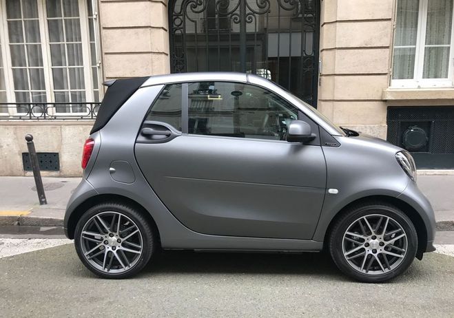Smart Fortwo Cabriolet Brabus Xclusive 109CH Gris de 2018
