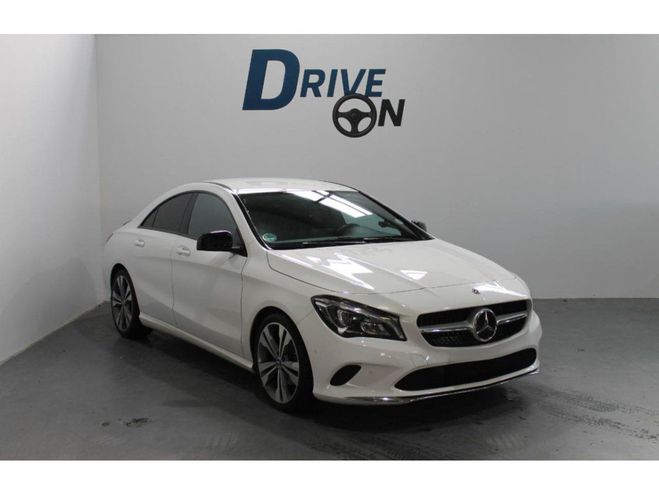 Mercedes Classe CLA 180 - BV 7G-DCT BERLINE- BM 117 Fascinat BLANC de 2018