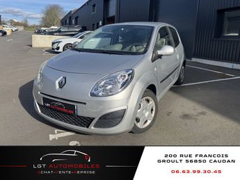  Voir d&eacute;tails -Renault Twingo II (X44) 1.2 i 60 cv &agrave; Caudan (56)