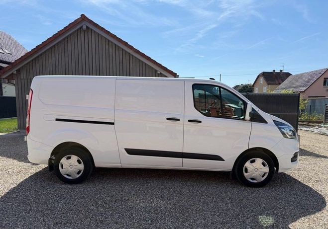 Ford Custom 15 825 HT L2H1 340 2,0 130ch trend busin Blanc de 2022