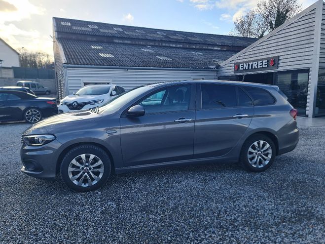 Fiat Tipo STATION WAGON 1.4L T-jet 120 ch SetS Lou Marron de 2020