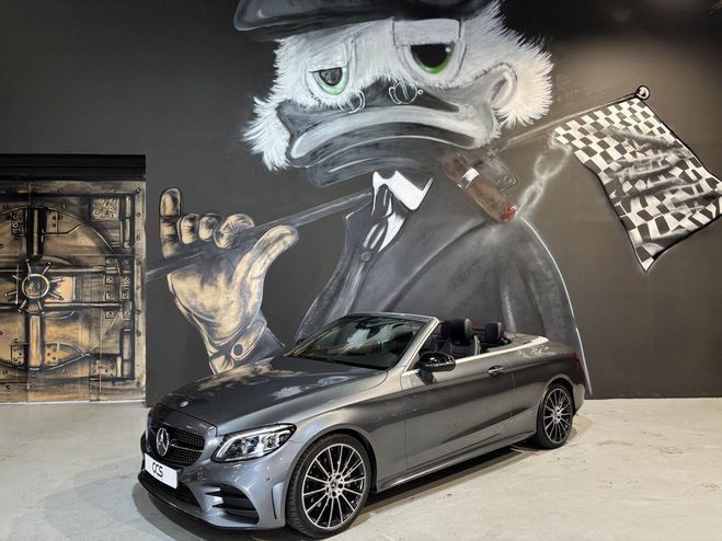 Cliquer pour voir la photo suivante Mercedes Classe C Cabriolet 220 d AMG Line 4Matic 194ch Gris Foncé de 2022