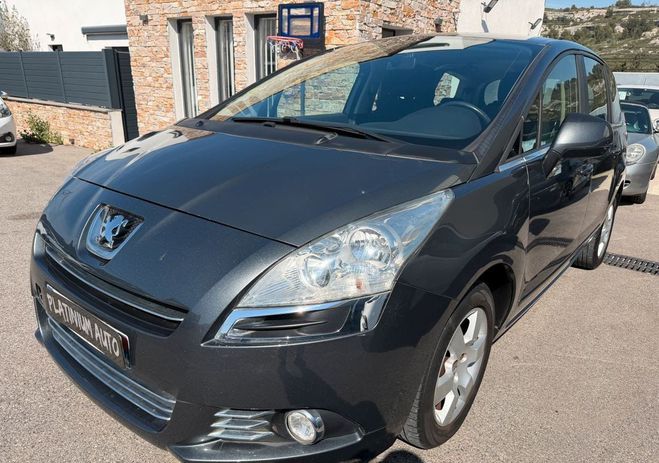 Peugeot 5008 1.6 HDI 112 Fap Premium Pack 7PL Gris de 2010
