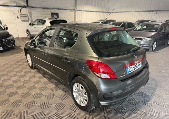 Peugeot 207 1.4 hdi 70 cv Autre de 2010