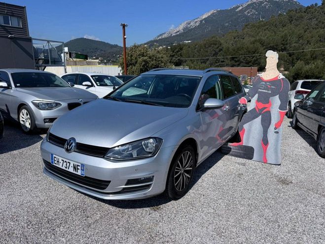 Cliquer pour voir la photo suivante Volkswagen Golf VII SW 1.2 TSI 110CH BLUEMOTION TECHNOLO Gris C de 2016