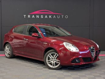  Voir d&eacute;tails -Alfa romeo Giulietta 2.0 JTDm 140 ch - INTERIEUR CUIR - EMBRA &agrave; Maubeuge (59)