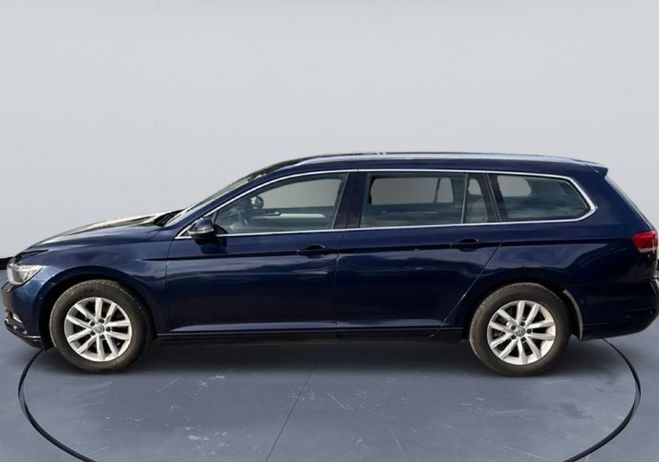 Volkswagen Passat 8 1.6 tdi 120ch bluemotion technology co Bleu de 2015