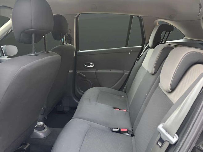 Renault Clio 1.5 DCI 85CH TOMTOM NOIR de 2009