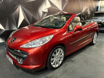  Voir d&eacute;tails -Peugeot 207 CC 1.6 HDI110 FELINE FAP &agrave; Aubi�re (63)