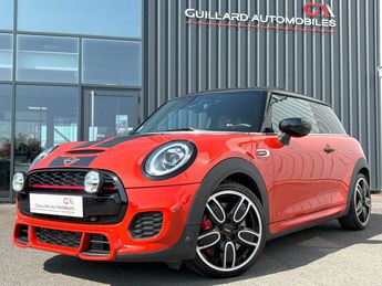  Voir d&eacute;tails -Mini Cooper JOHN WORKS 231ch (F56) BVM6 &agrave; Pleumeleuc (35)