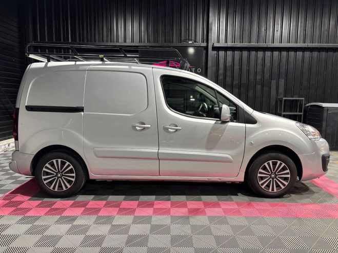 Peugeot Partner FOURGON STANDARD 1.6 BLUEHDI 75 BVM5 Gris de 2017