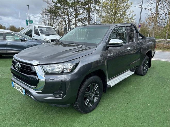 Toyota Hilux XTRA CABINE (28.990 HT) 2.4 D4D 150 LEGE Gris de 2022