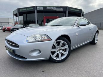  Voir d&eacute;tails -Jaguar XK Coup� / V8 4.2l 298 CH BVA / V8 Accessib &agrave; Saint-Amand-les-Eaux (59)
