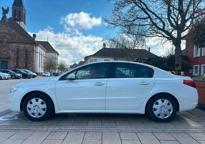 Peugeot 508 access 1.6 hdi 115ch Blanc de 2011