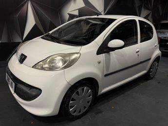  Voir d&eacute;tails -Peugeot 107 1.4 HDI TRENDY 5P &agrave; Aubi�re (63)