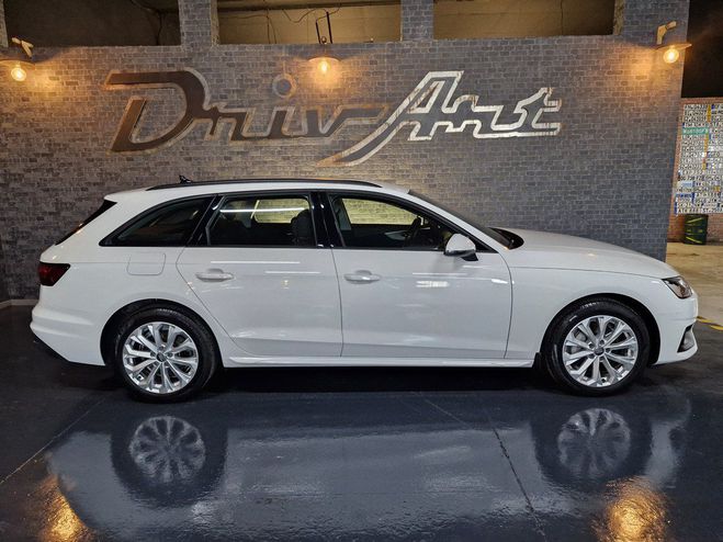 Audi A4 AVANT 40TDI QUATTRO 204ch Business-Line blanc de 