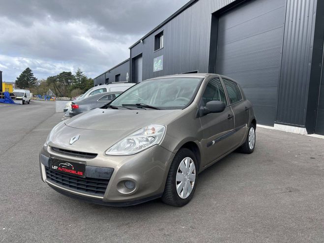 Renault Clio III (B/C85) 1.5 dCi 70ch Business 5p BEIGE de 2010
