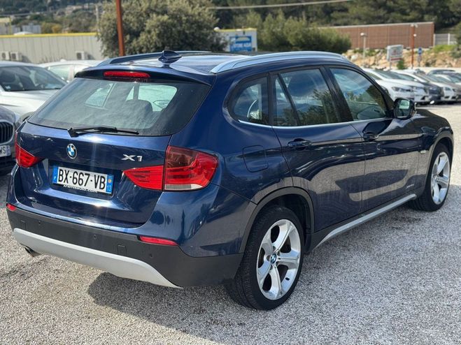 BMW X1 sDrive18d 143ch Luxe Bleu de 2011