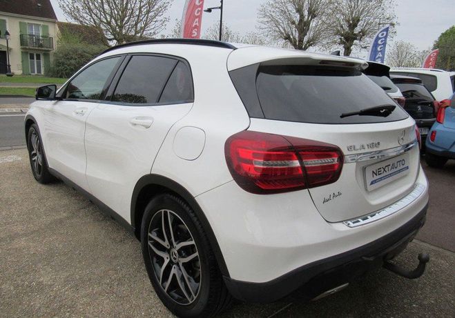 Mercedes Classe GLA Classe 180 122CH SENSATION 7G-DCT EURO6D Blanc de 2018