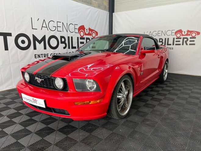 Ford Mustang Convertible GT 305ch Rouge de 2005