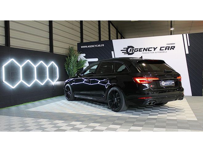 Audi S4 Avant Quattro 3.0 V6 TFSI - BVA Tiptroni NOIR de 2017