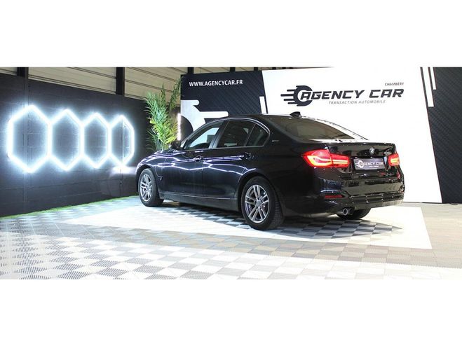 BMW Serie 3 330e Lounge - BVA BERLINE-SIEGES CHAUFFA NOIR de 2017