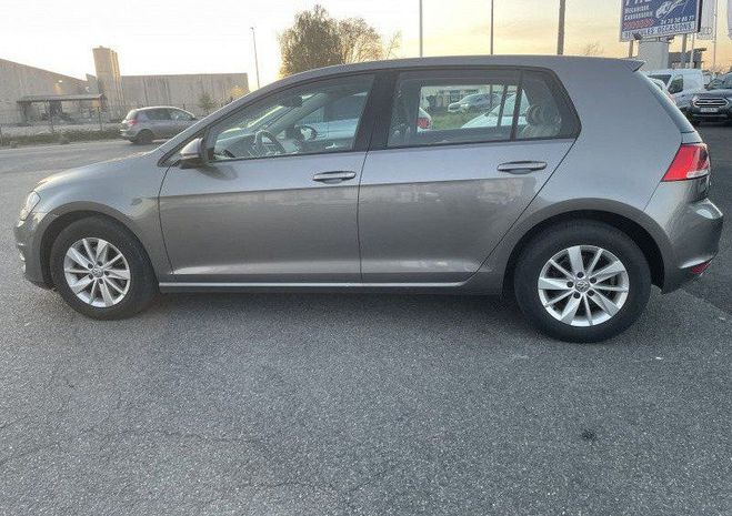 Volkswagen Golf VII 1.6 TDI 110CH BLUEMOTION FAP CONFORT Gris de 2015
