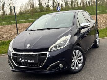  Voir d&eacute;tails -Peugeot 208 HDI 100CH SIGNATURE 5P * 88.000KM * 2019 &agrave;  La Chapelle-d'Armenti�res (59)