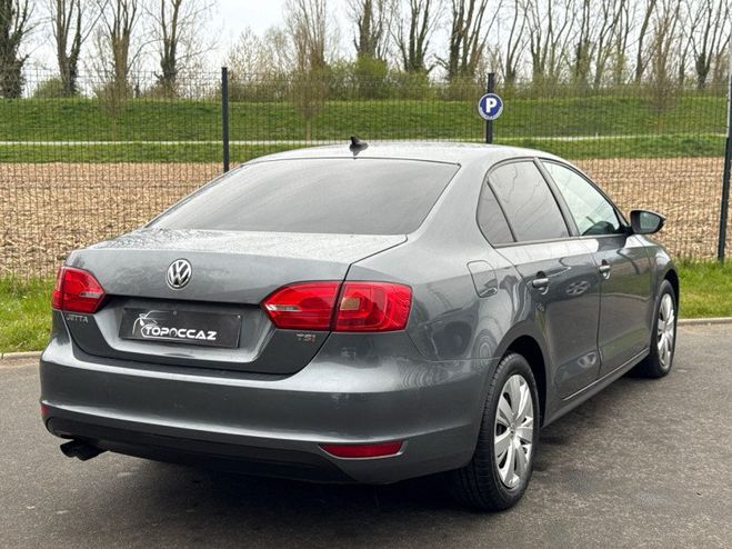 Volkswagen Jetta 1.2 TSI 122CH TRENDLINE * 77.00KM * 2014 GRIS de 2014