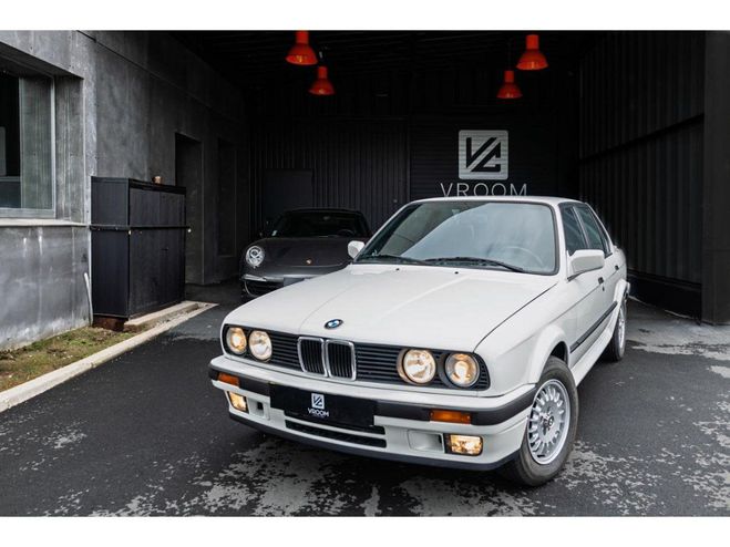 BMW Serie 3 325iX BERLINE E30 BLANC de 1989