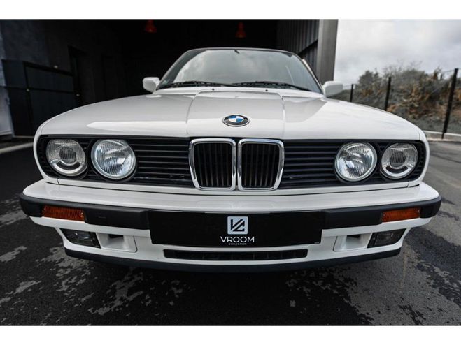 BMW Serie 3 325iX BERLINE E30 BLANC de 1989