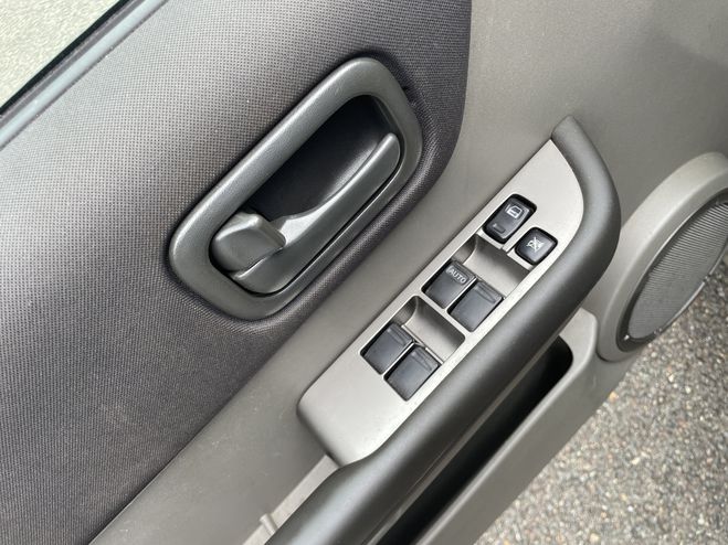 Nissan X Trail 2.2 DCI 136CH ELEGANCE GRIS MEDIUM  de 2005