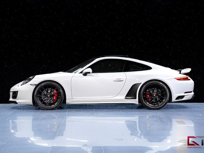 Porsche 911 991 991.2 Carrera 4 GTS blanc de 2017