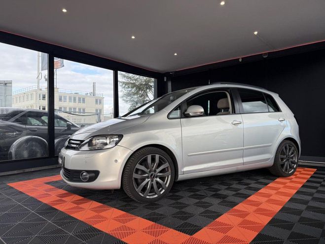Volkswagen Golf Plus GOLF+ 2.0 16V TDI CR FAP - 140 - BV DSG  GRIS de 2011