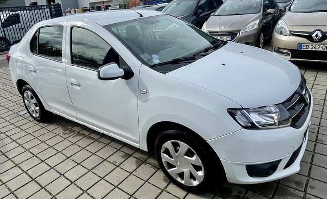 Dacia Logan 1.2 16v 75ch Blanc M�tallis� de 2013