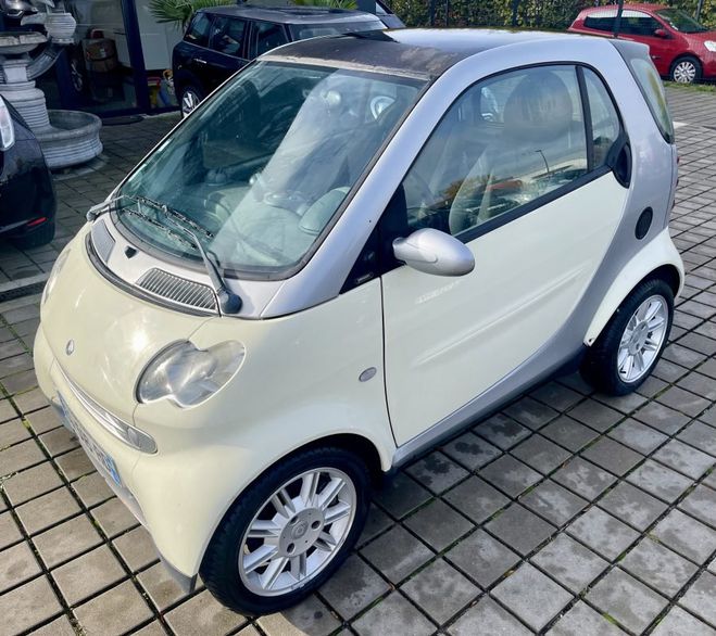 Smart Fortwo 0.7i 61ch TRUESTYLE SOFTOUCH A Jaune M�tallis� de 2005