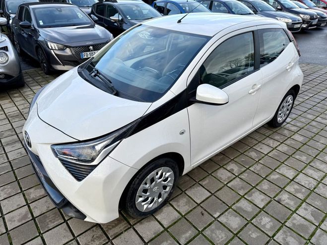 Toyota Aygo II 1.0 VVT-i 72ch x-clusiv x-shift 5p MY Blanc Laqu� de 2021