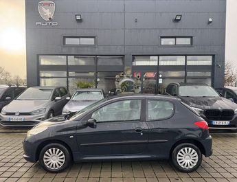  Voir d&eacute;tails -Peugeot 206 206  1.1 1124cm3 60cv &agrave; Nouvoitou (35)