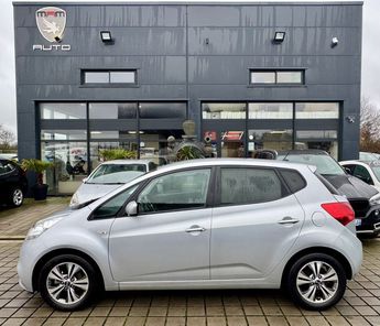  Voir d&eacute;tails -Kia Venga 1.4 90ch Motion ISG &agrave; Nouvoitou (35)