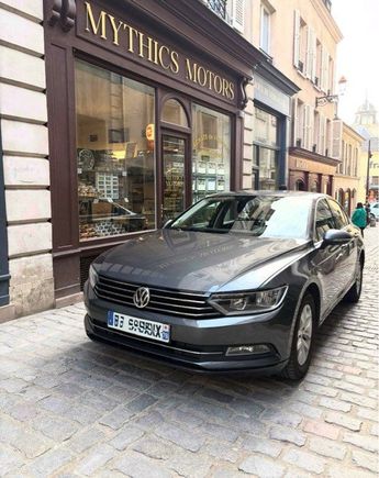  Voir d&eacute;tails -Volkswagen Passat 1.6 tdi bluemotion technologies &agrave; Versailles (78)