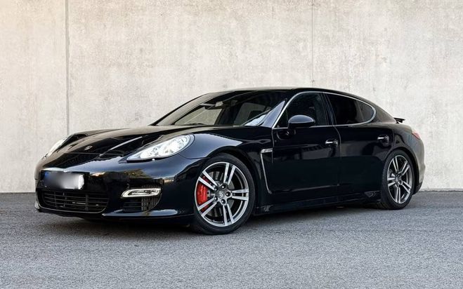 Cliquer pour voir la photo suivante Porsche Panamera Turbo Noir Basalte Métallique de 2011