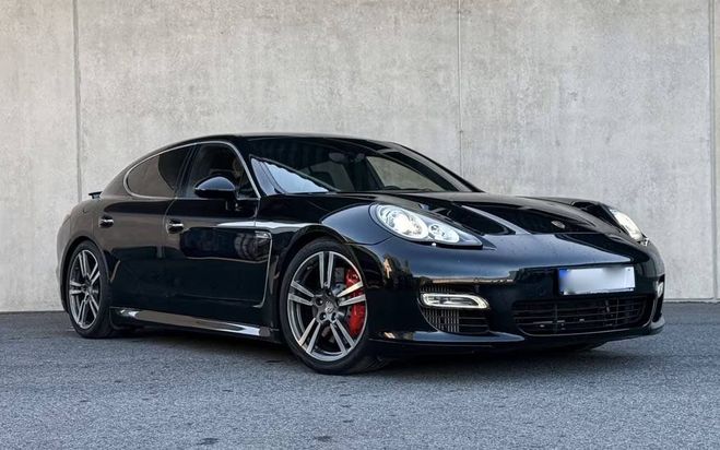 Porsche Panamera Turbo Noir Basalte M�tallique de 2011